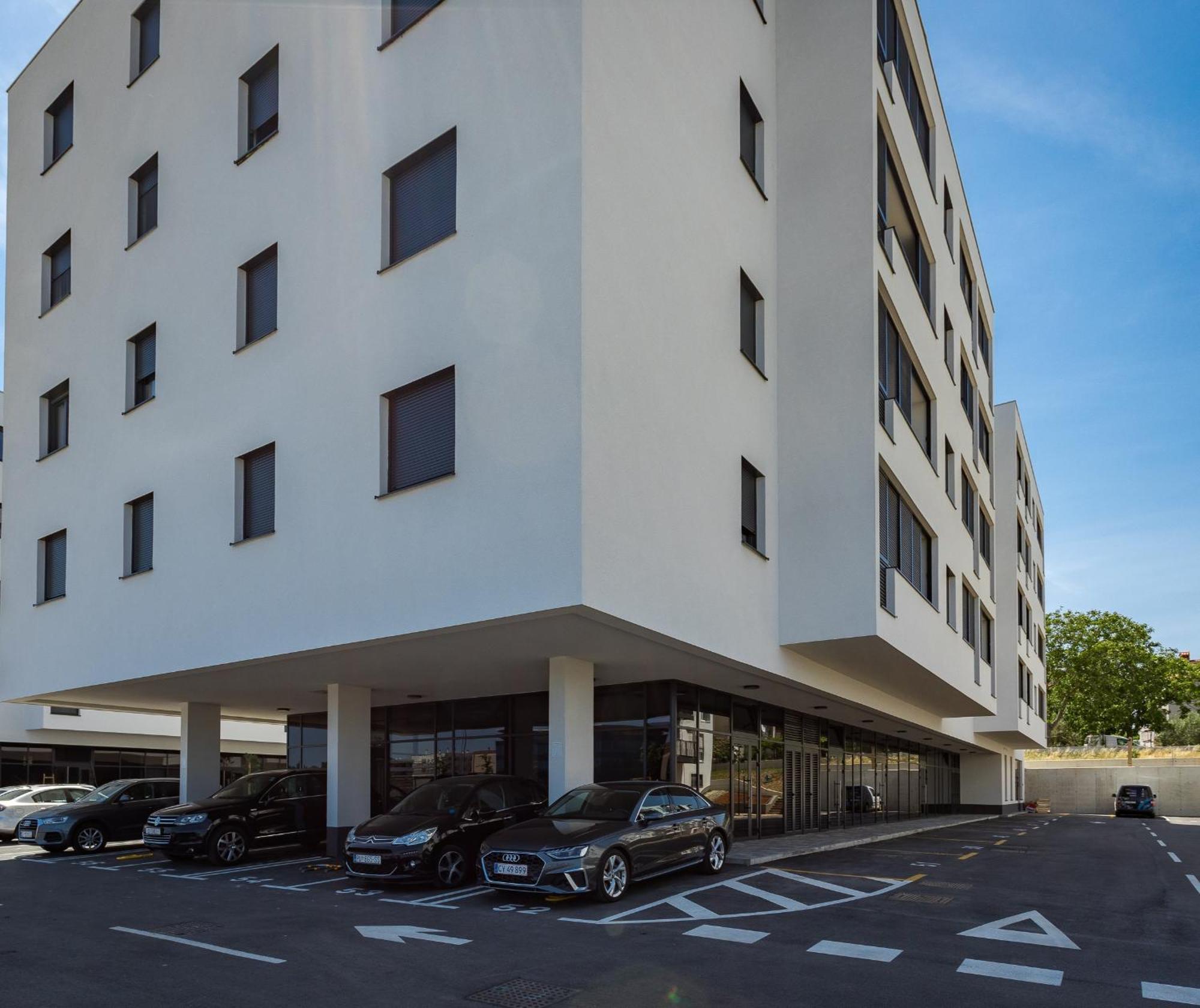 Family & Friends Pula - Top Floor - Free Parking Exterior foto